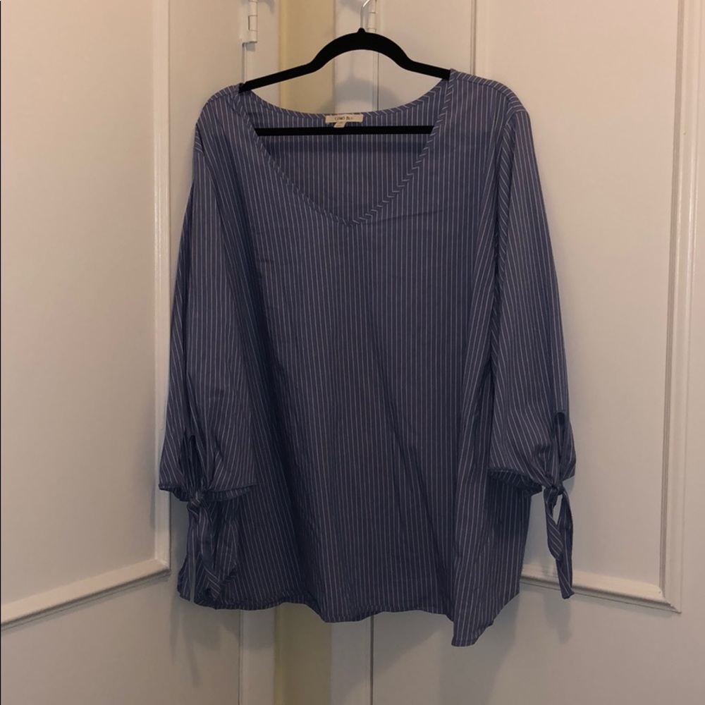 Como Blu blue and white plus size strips